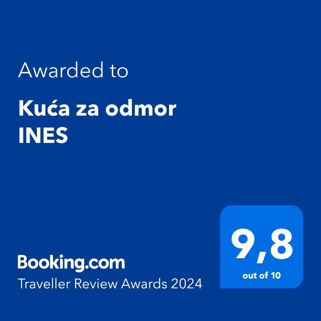 Apartments Ines Pula 0*,  Croacia