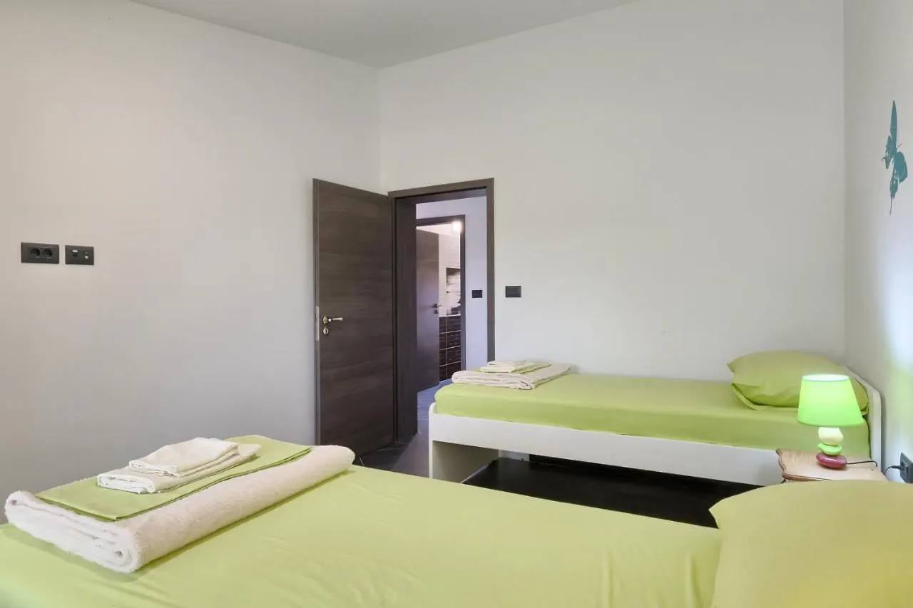 Apartments Ines Pula 0*,  Croacia